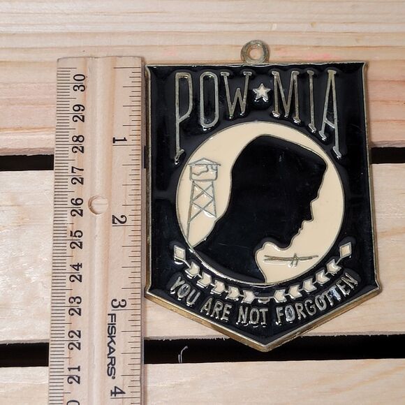 POW*MIA Resin Hanger 3.5" X 2.5" - Picture 3 of 3